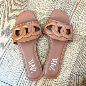EUC leather Zara sandals - size 38